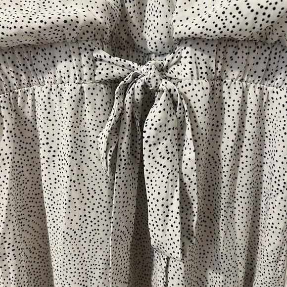 Black and white dot maxi dress with slit - Picture 4 of 7